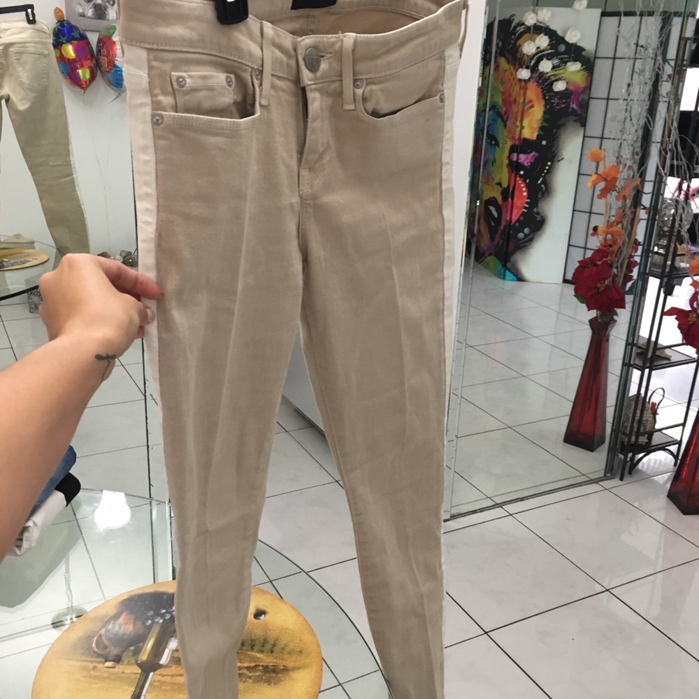 Beige and white skinny jeans
